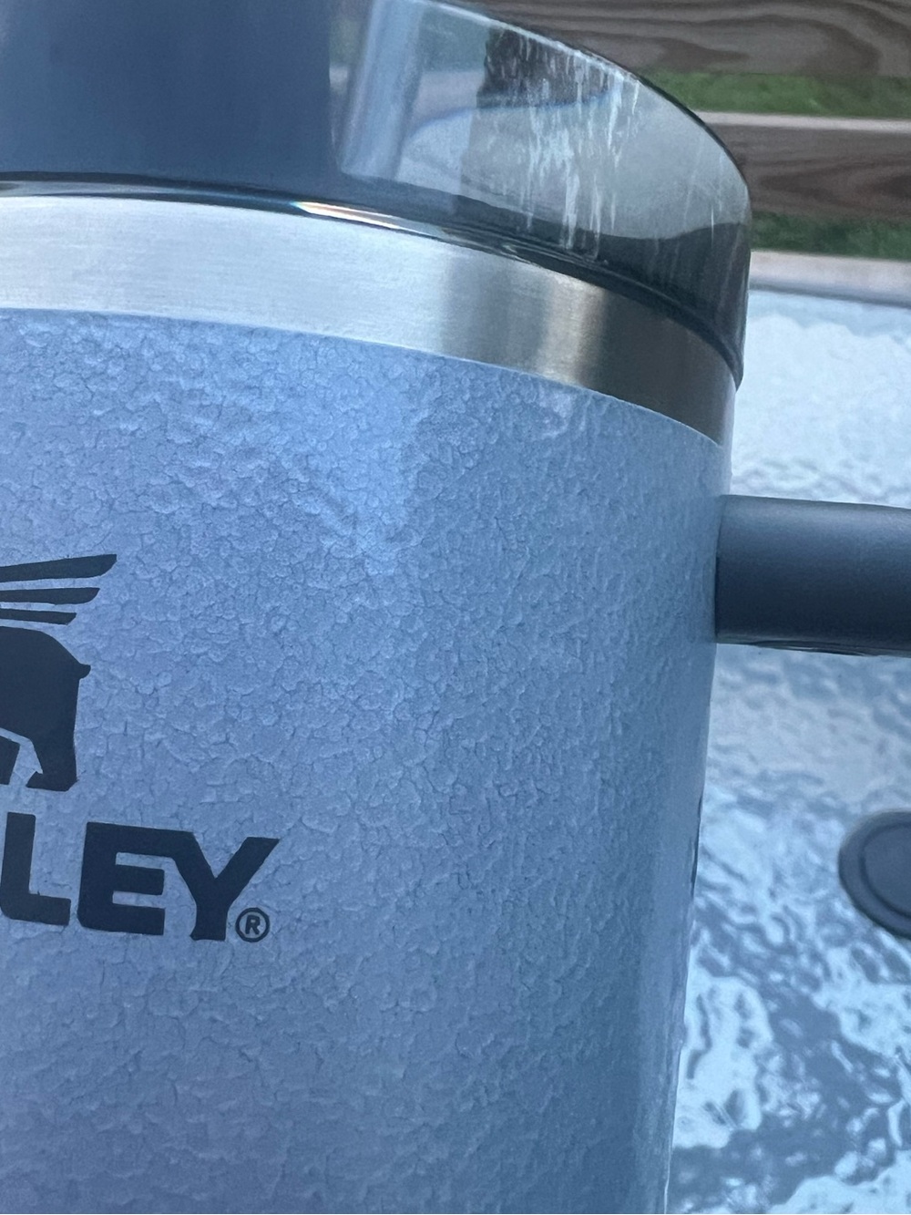 Stanley 40oz Quencher H2.0 FlowState Tumbler Hammertone Silver - Picture 8 of 9